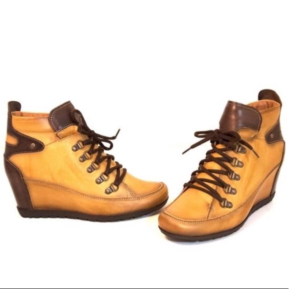 Pikolinos NWT Wedge Lace Up Boot